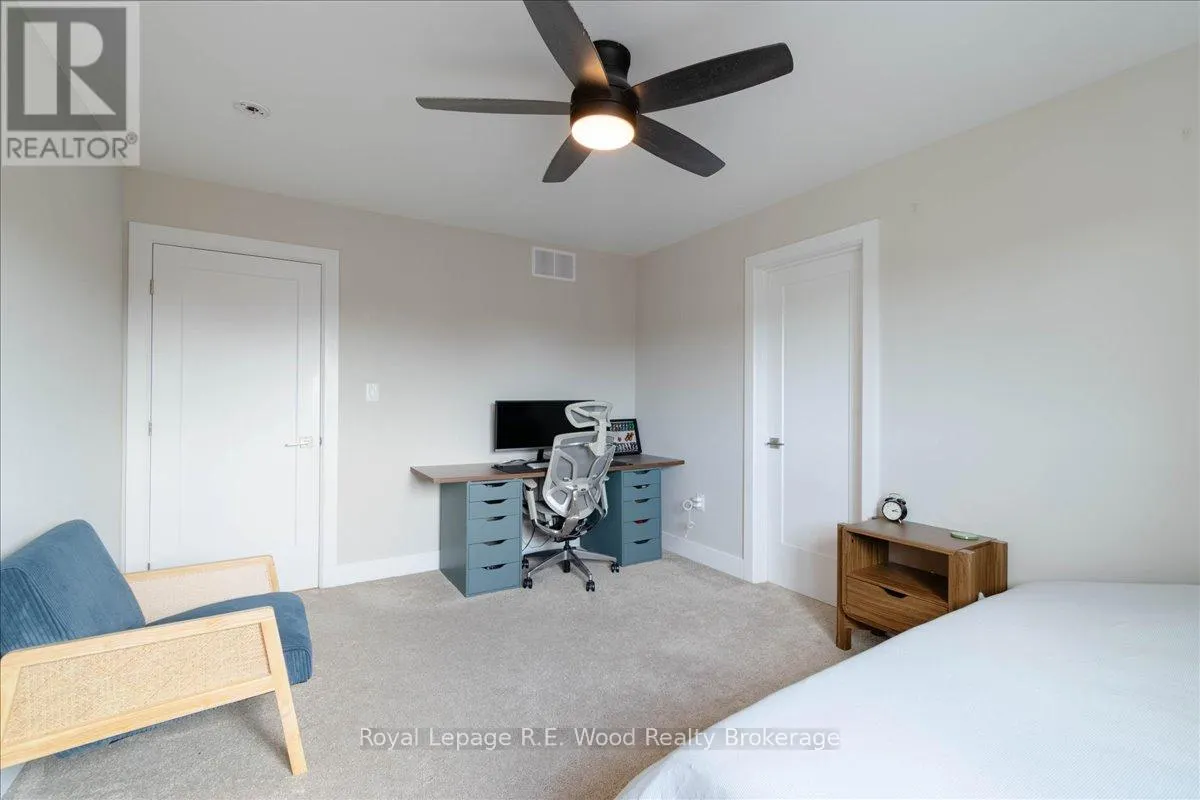 72 TRAILVIEW DRIVE E