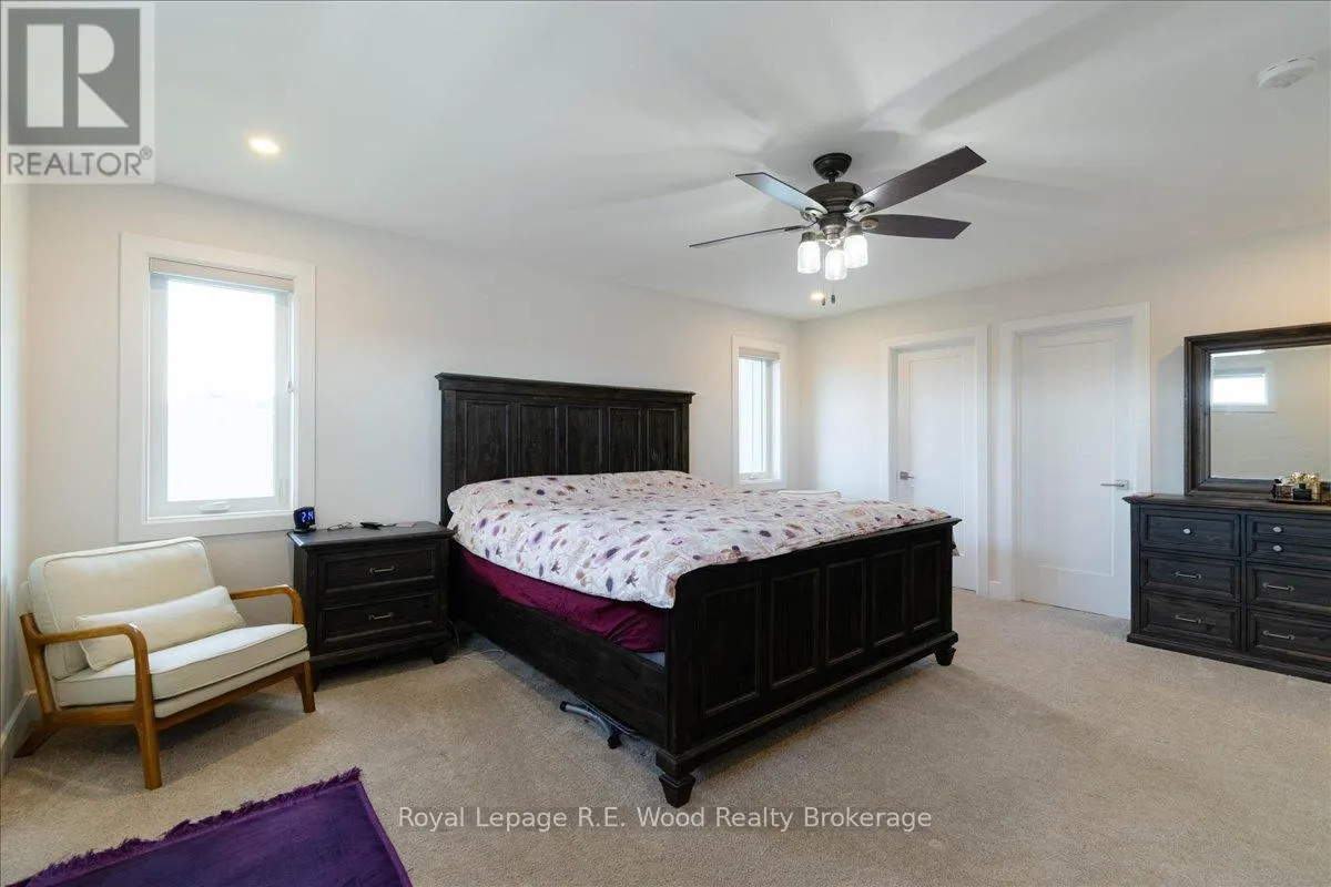 72 TRAILVIEW DRIVE E