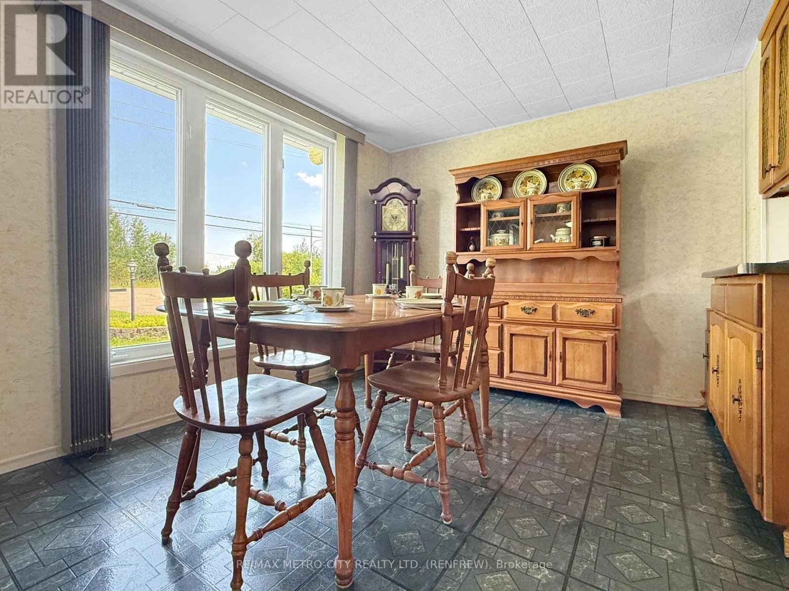1247 HALEY ROAD