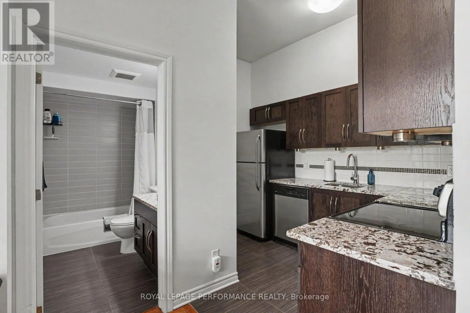 208 - 682 CHURCHILL AVENUE N