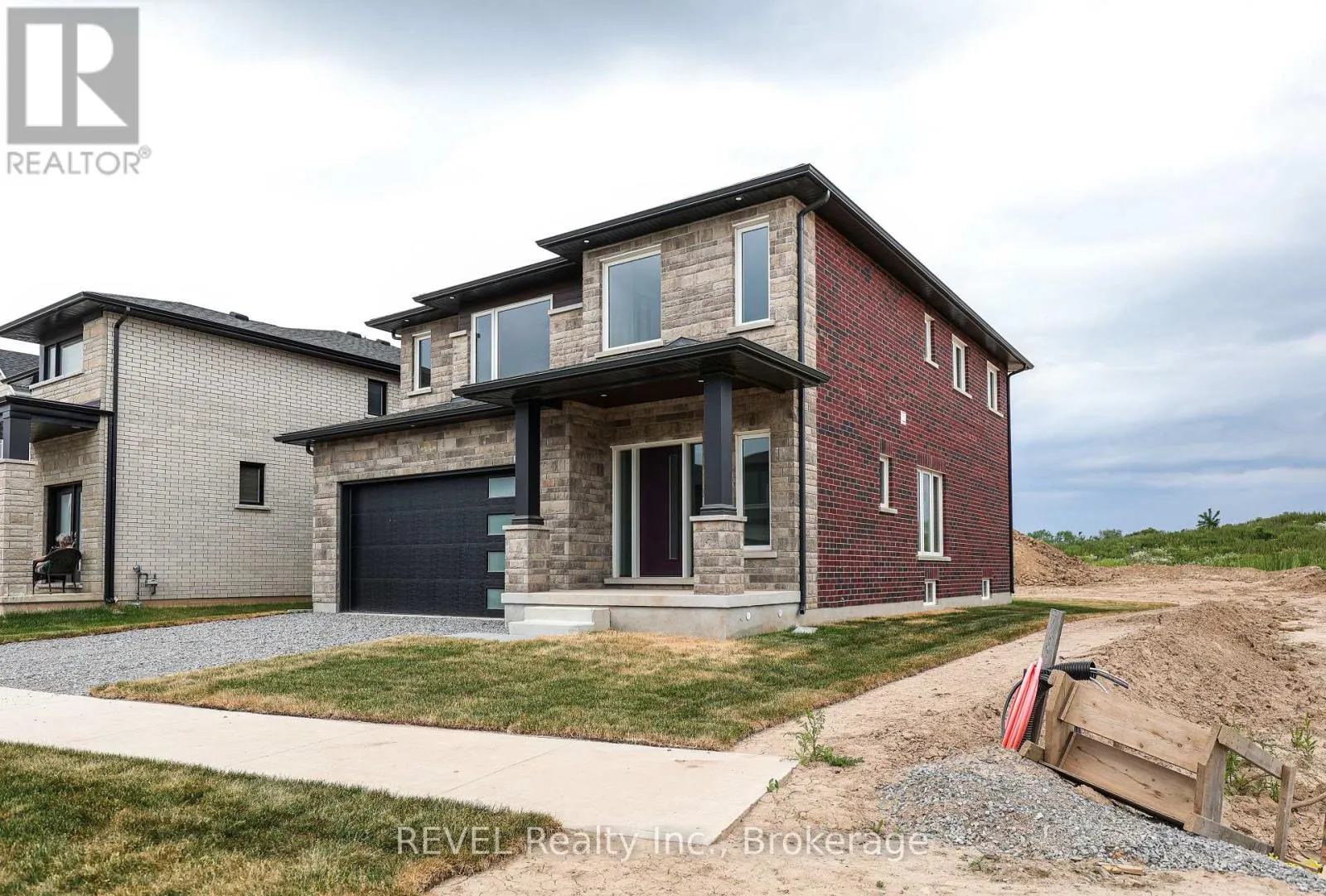 111 ACACIA ROAD