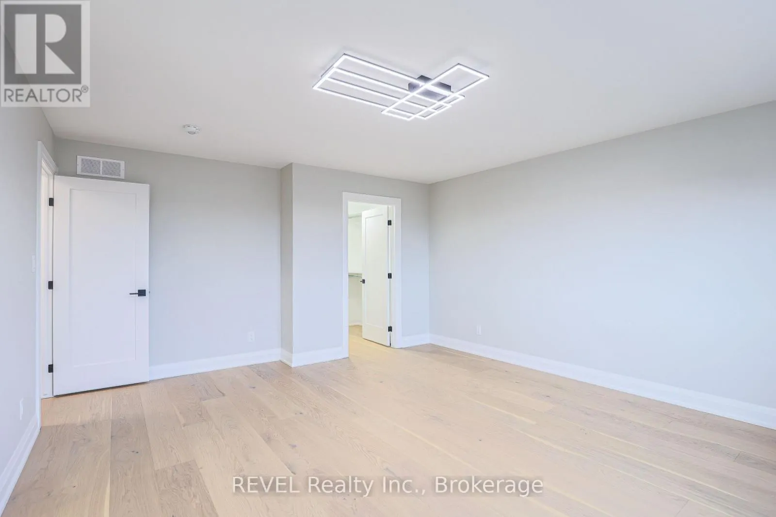 111 ACACIA ROAD