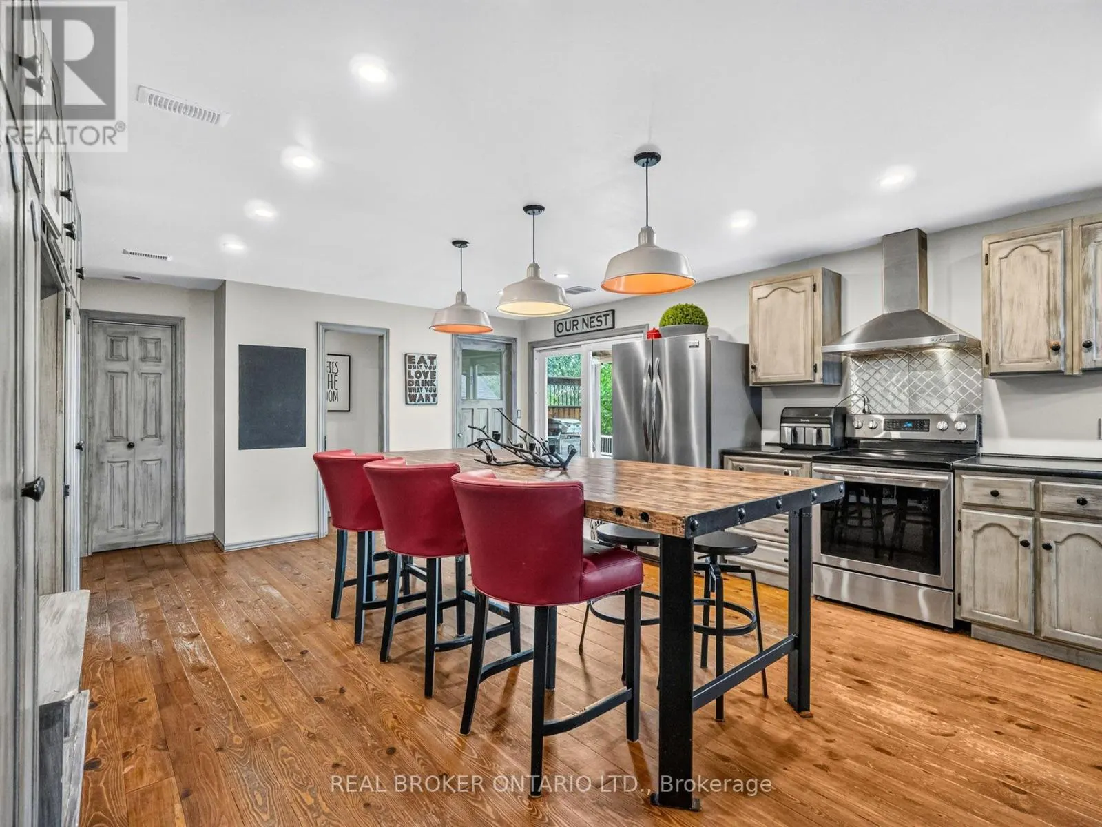 118 RIVER ROAD