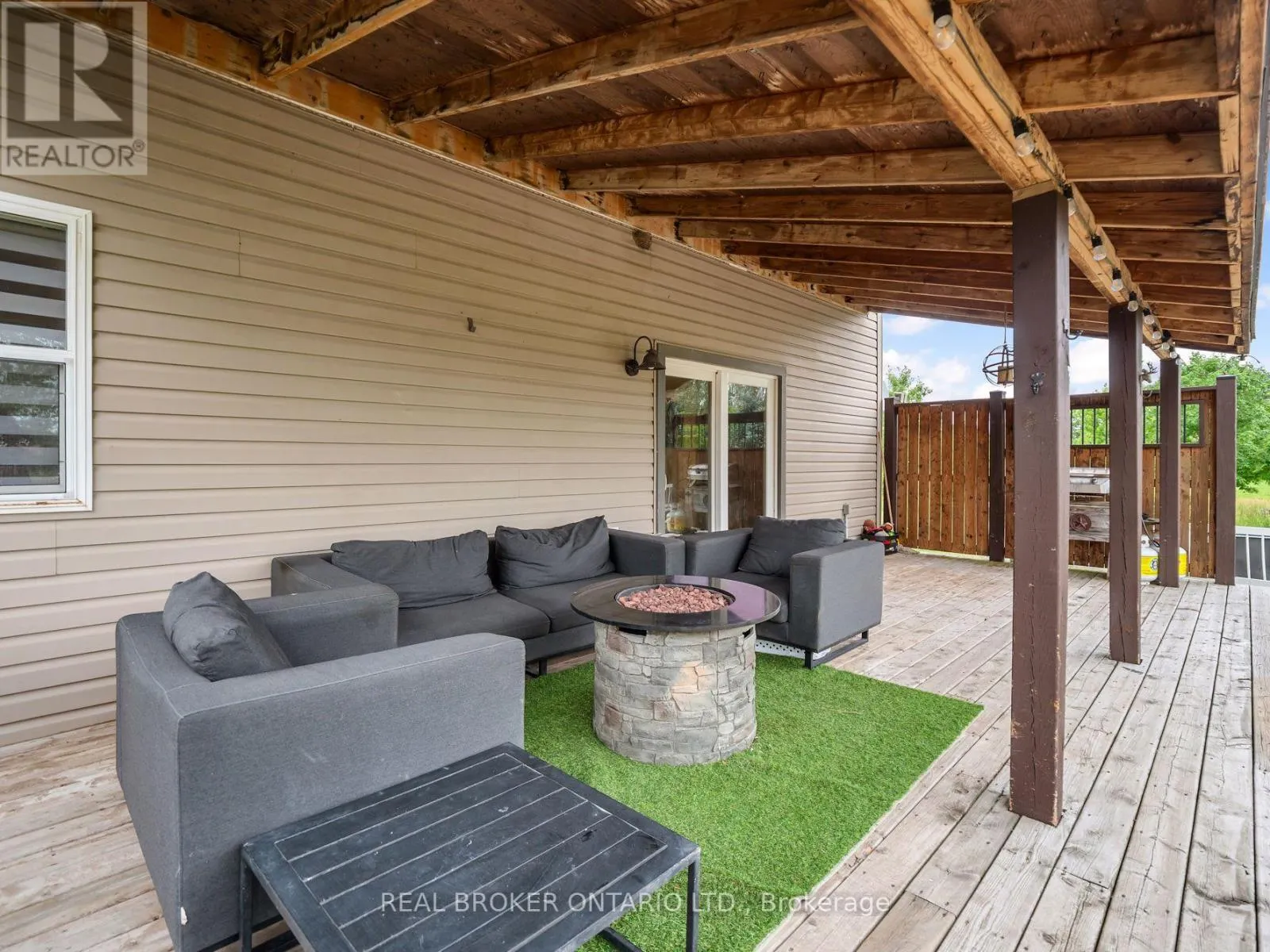 118 RIVER ROAD