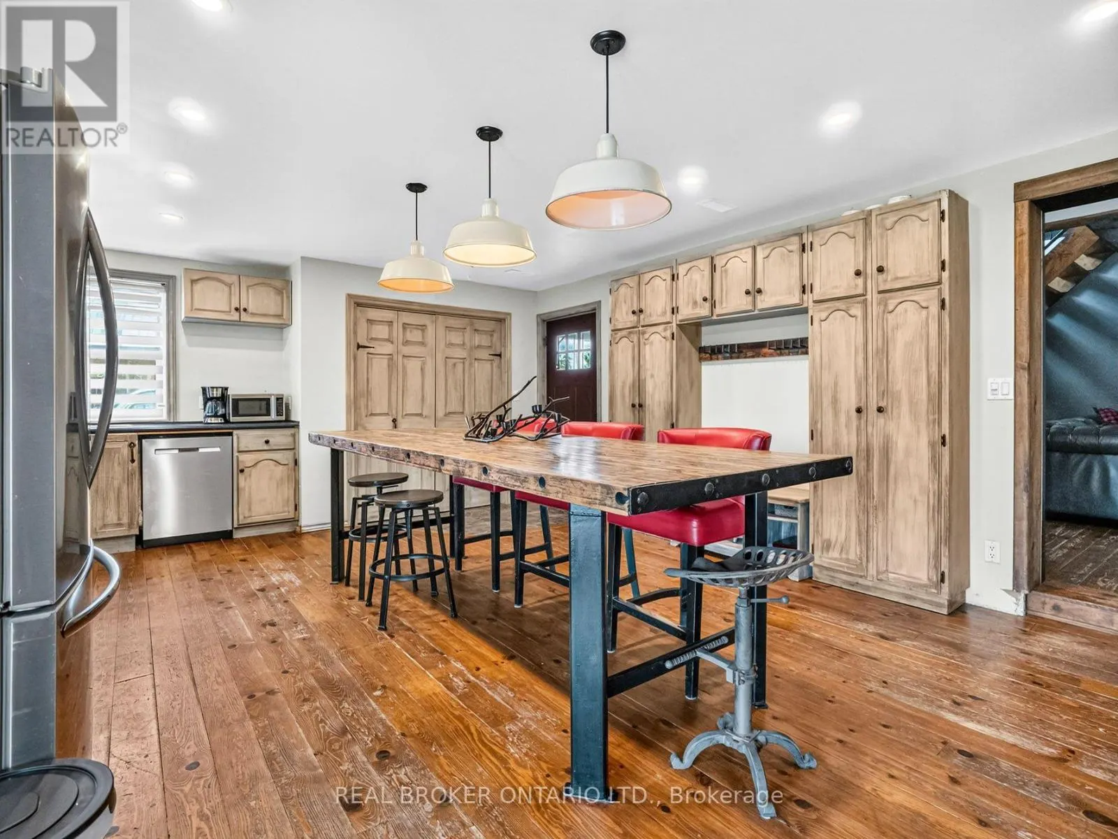 118 RIVER ROAD