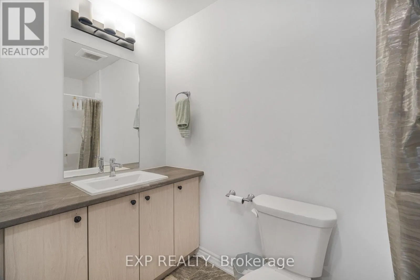 28 - 5672 DORCHESTER ROAD