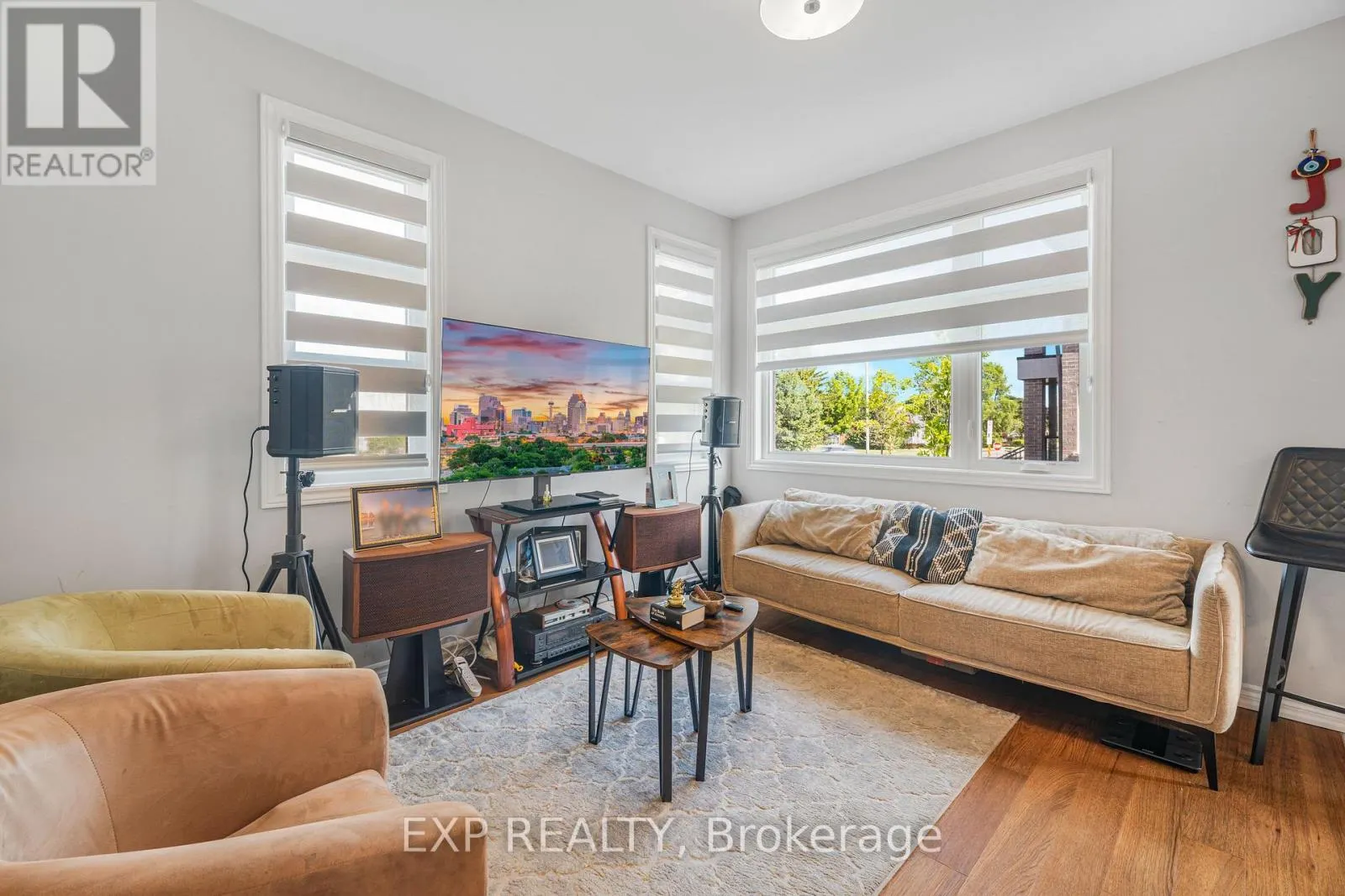 28 - 5672 DORCHESTER ROAD