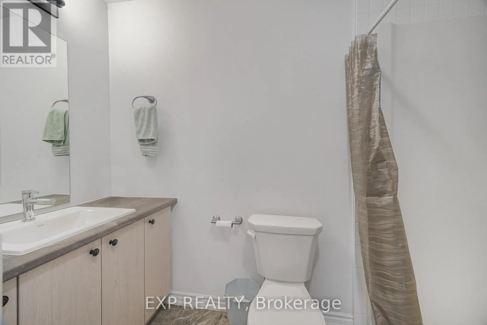 28 - 5672 DORCHESTER ROAD