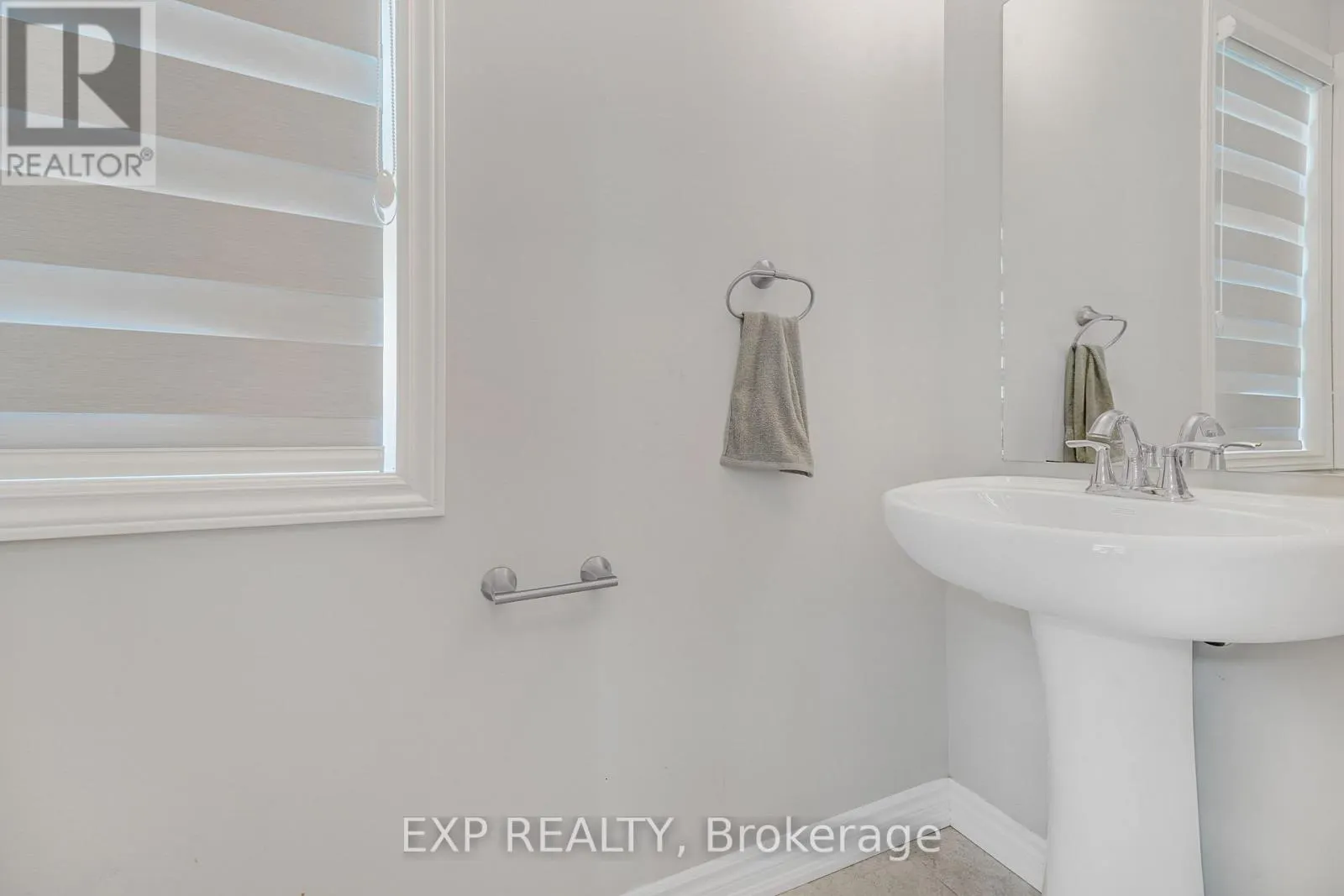 28 - 5672 DORCHESTER ROAD