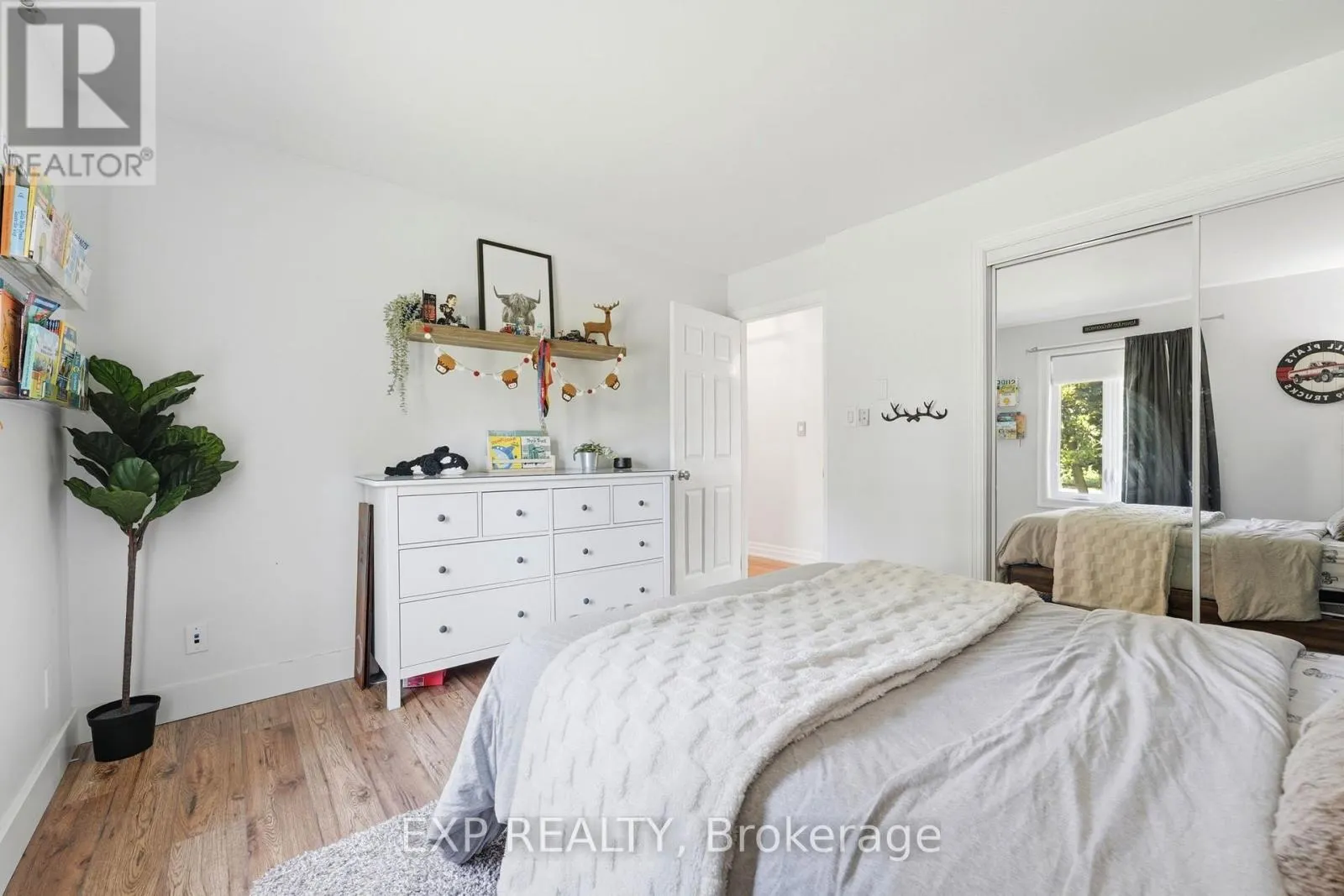 15302 CONCESSION 8 & 9 ROAD