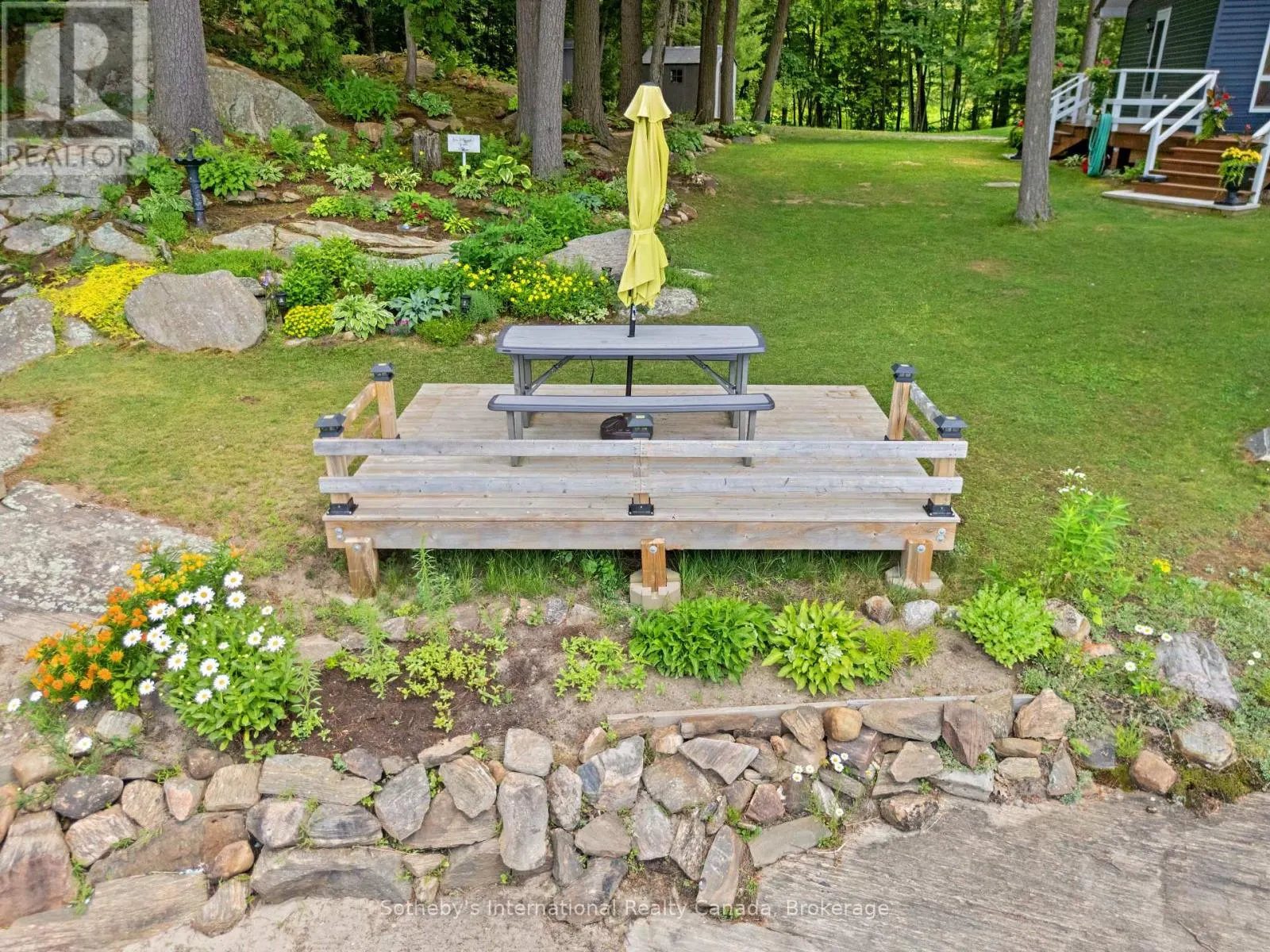 834 EASTSHORE ROAD