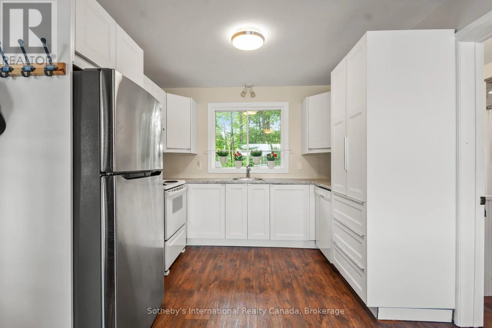 834 EASTSHORE ROAD