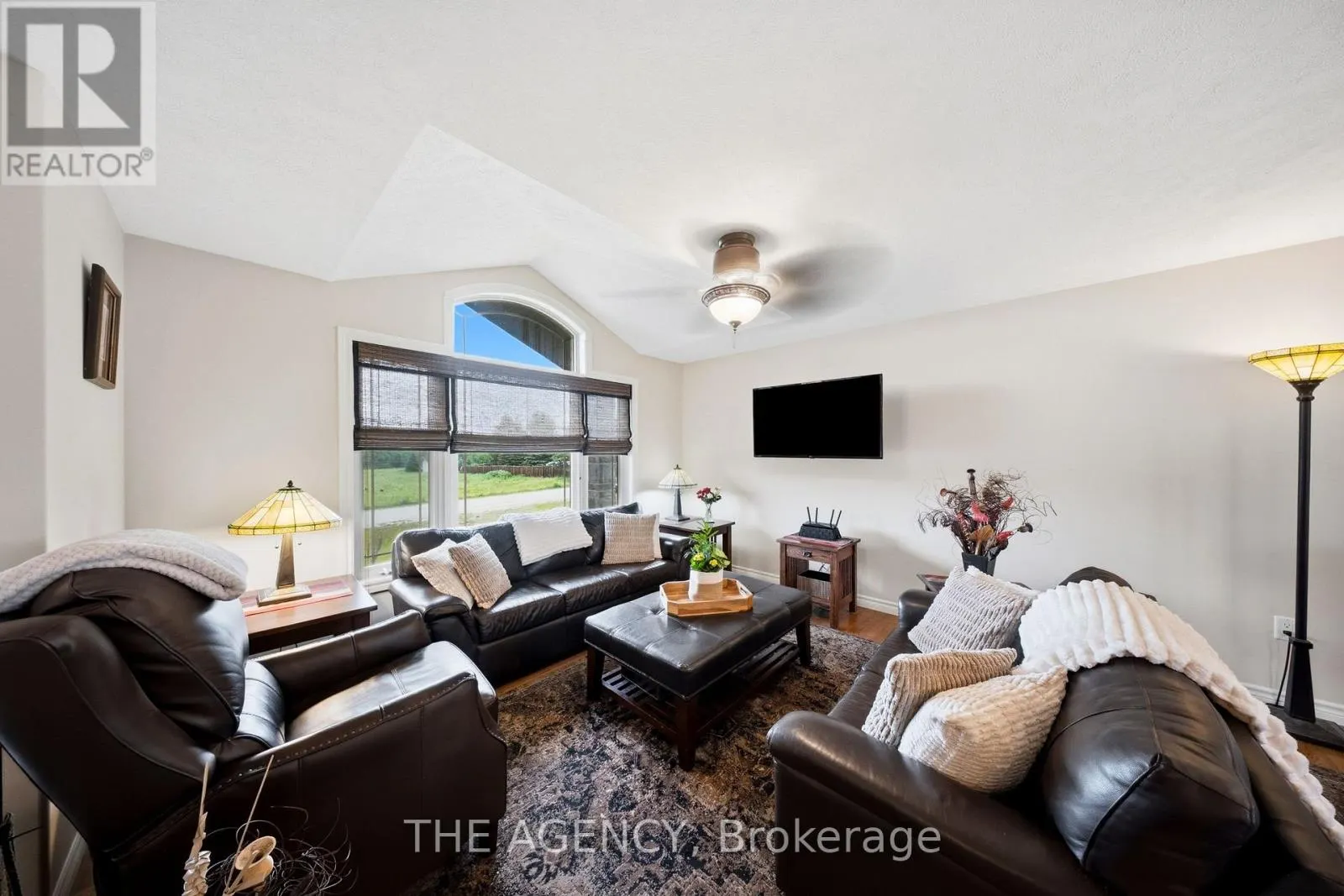 206 MEREDITH WAY