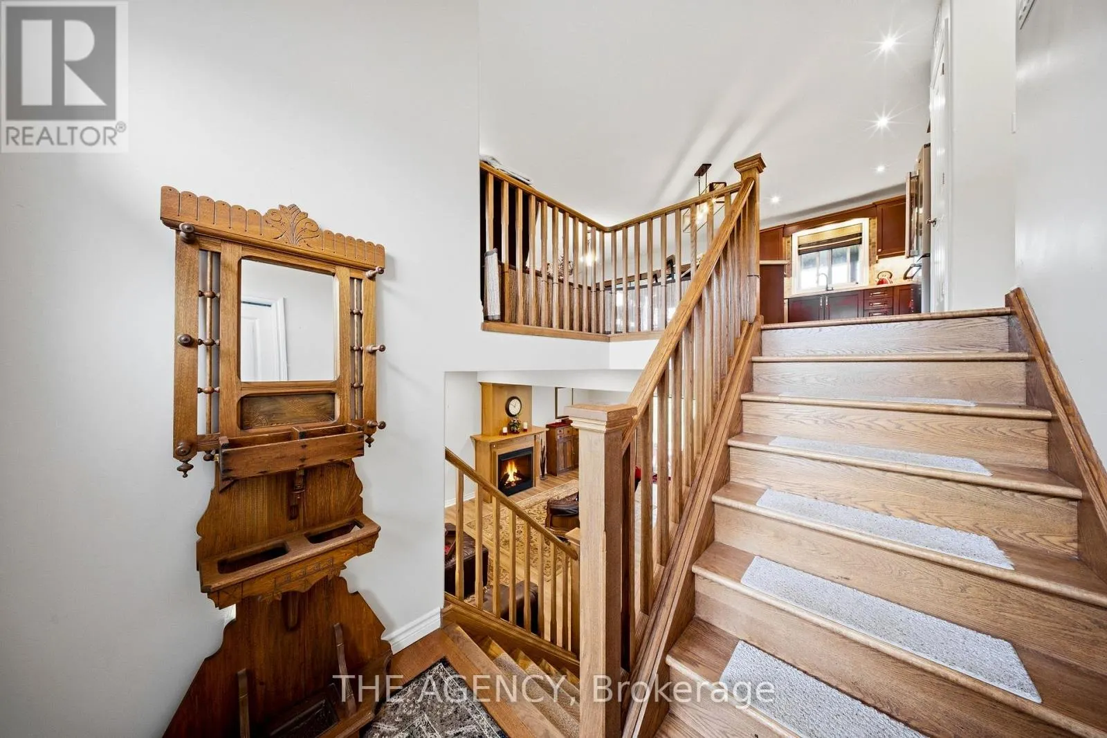206 MEREDITH WAY