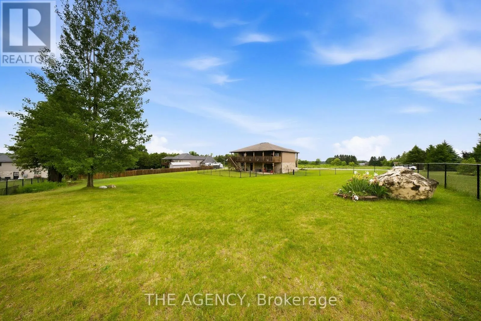 206 MEREDITH WAY