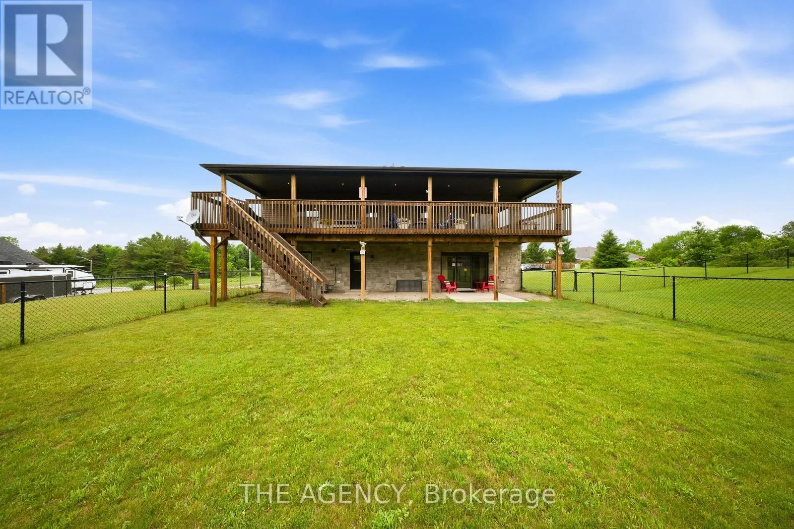 206 MEREDITH WAY