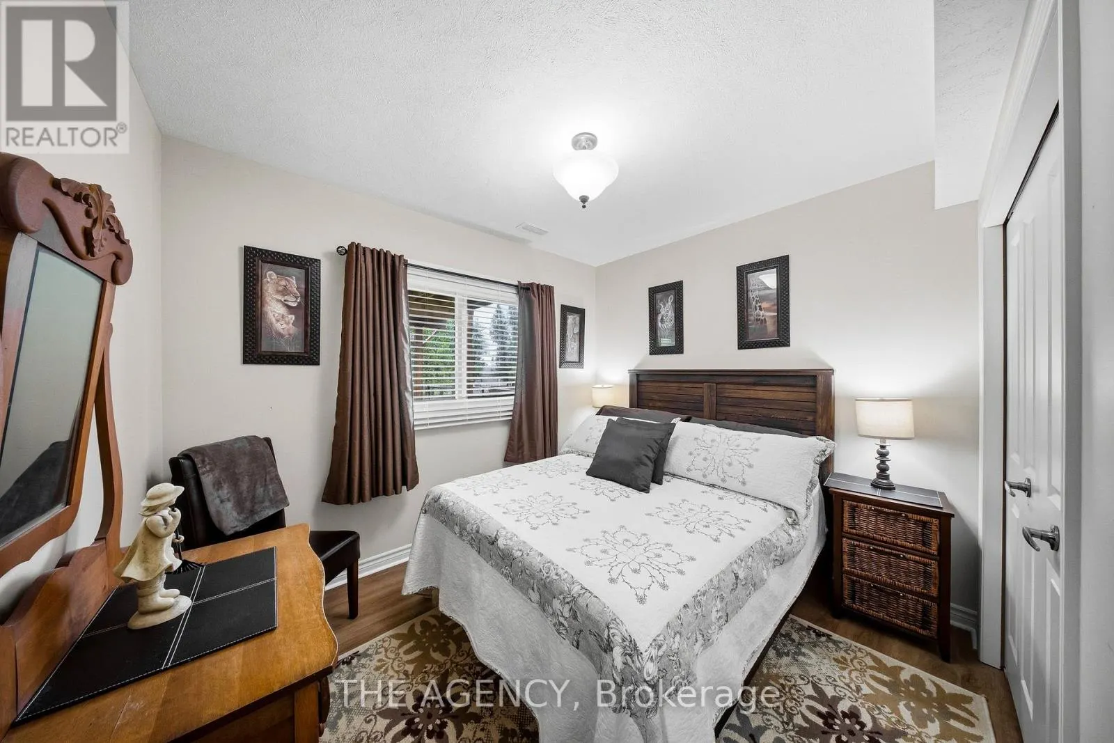 206 MEREDITH WAY
