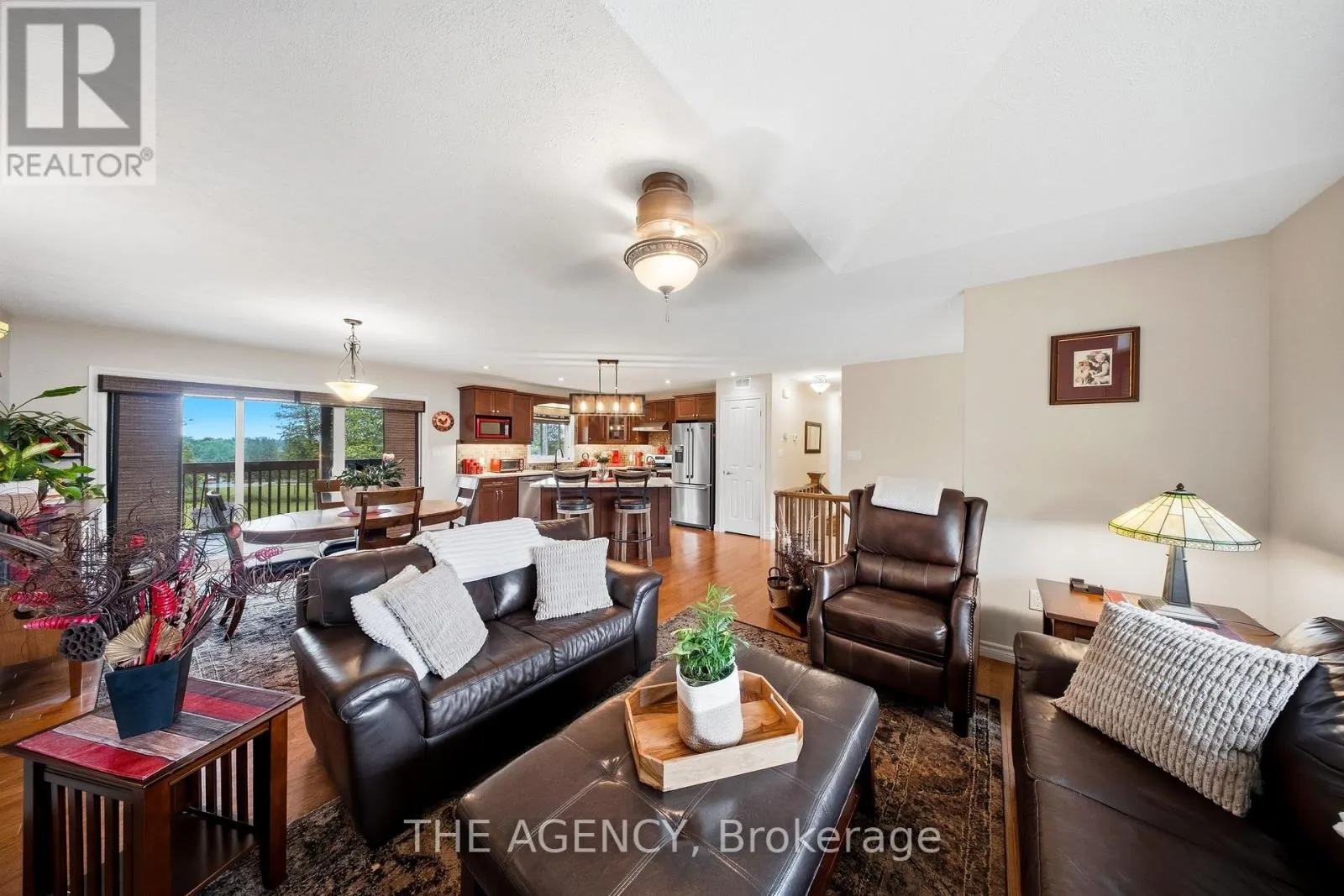 206 MEREDITH WAY