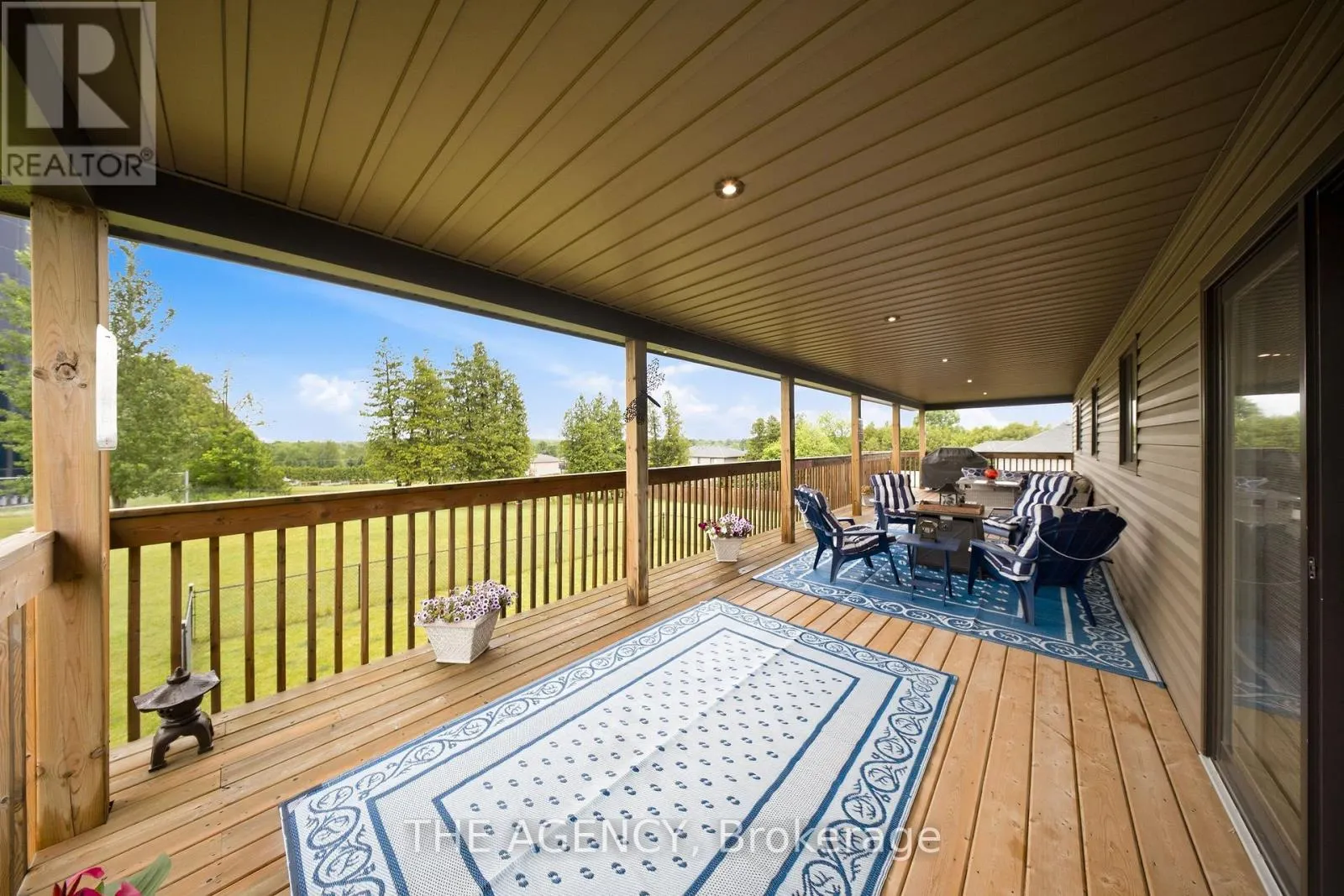 206 MEREDITH WAY