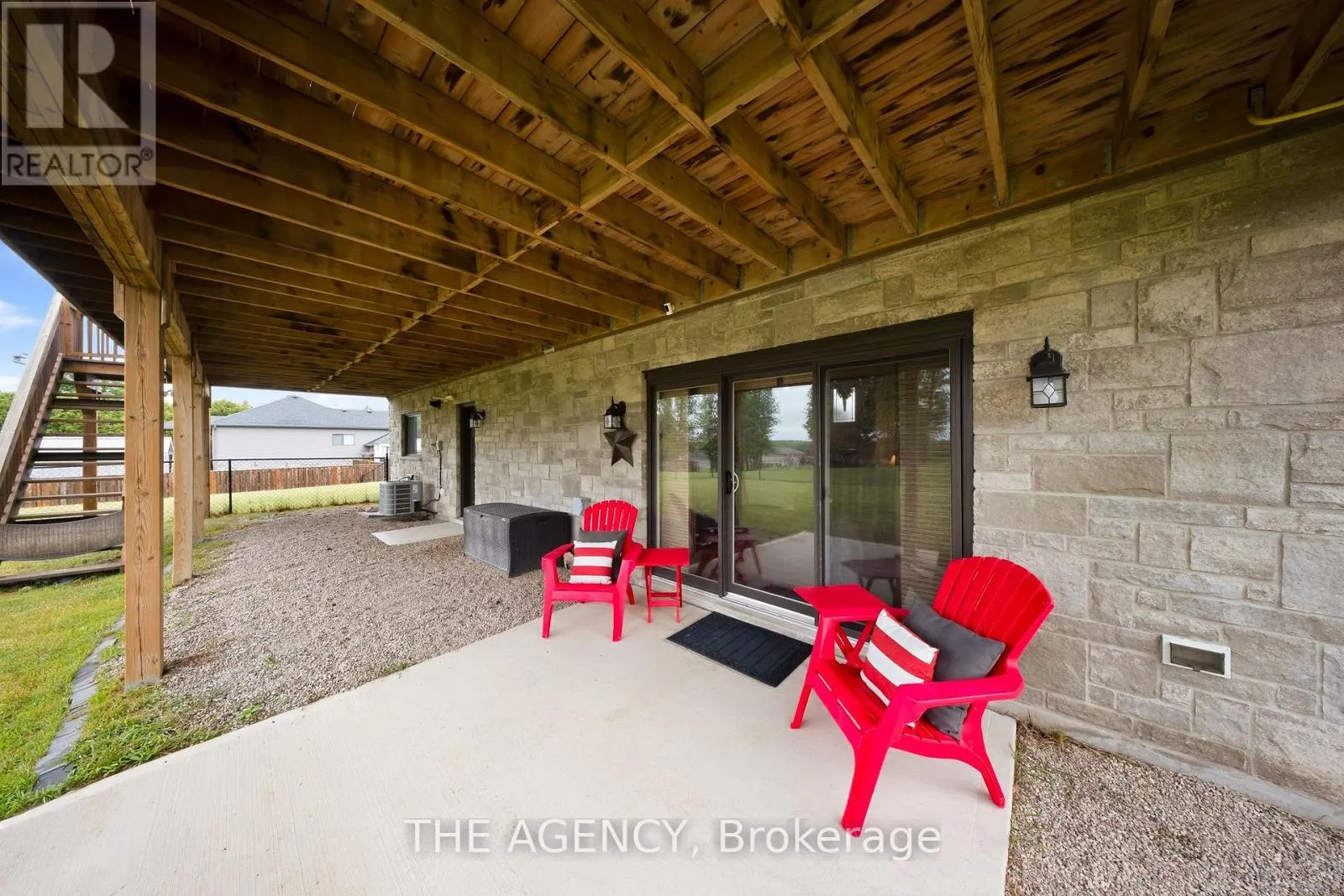 206 MEREDITH WAY