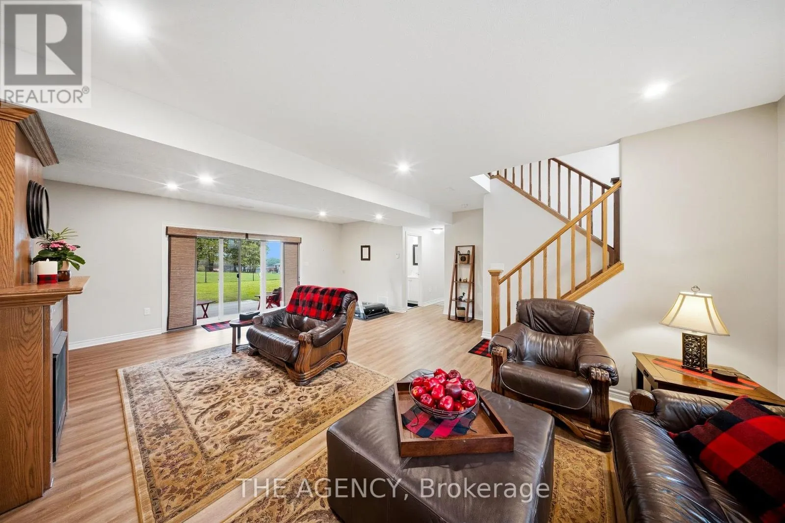 206 MEREDITH WAY
