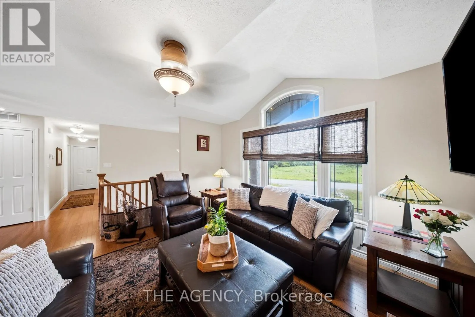 206 MEREDITH WAY