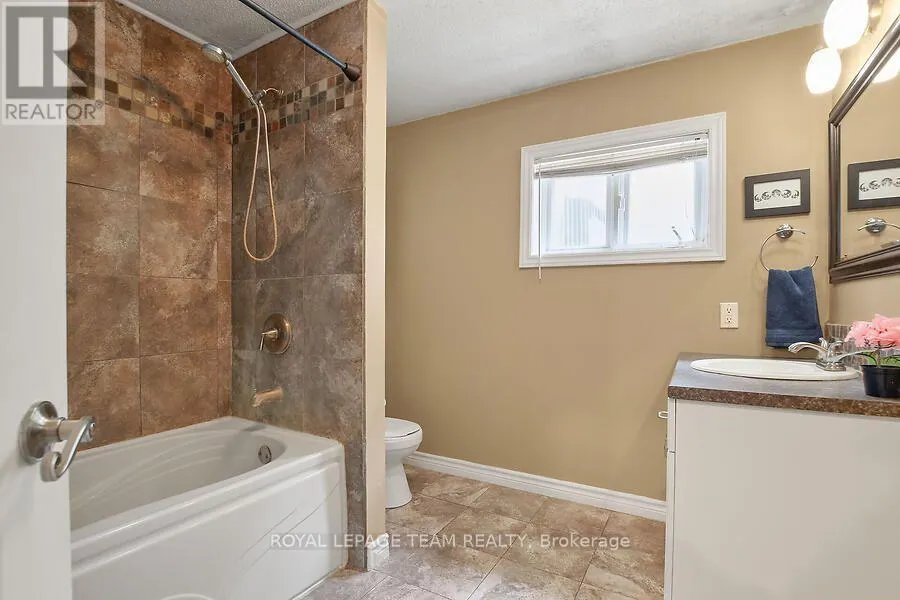 3636 FORESTVIEW LANE