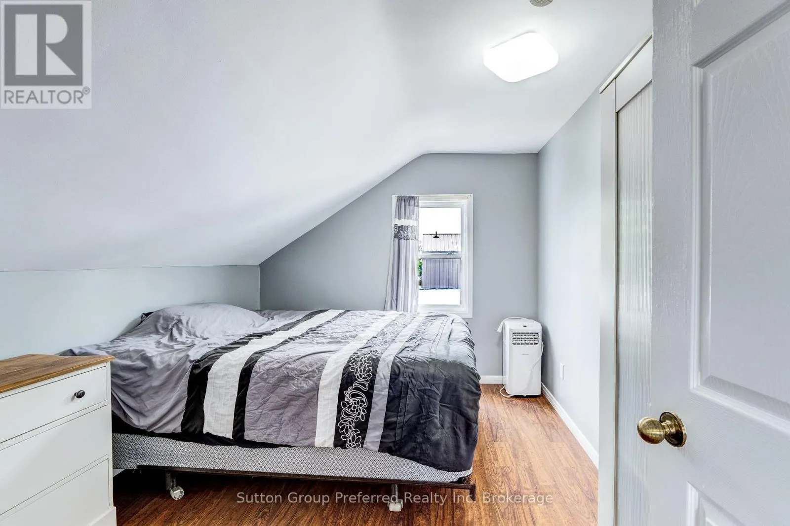 685744 MAIN STREET
