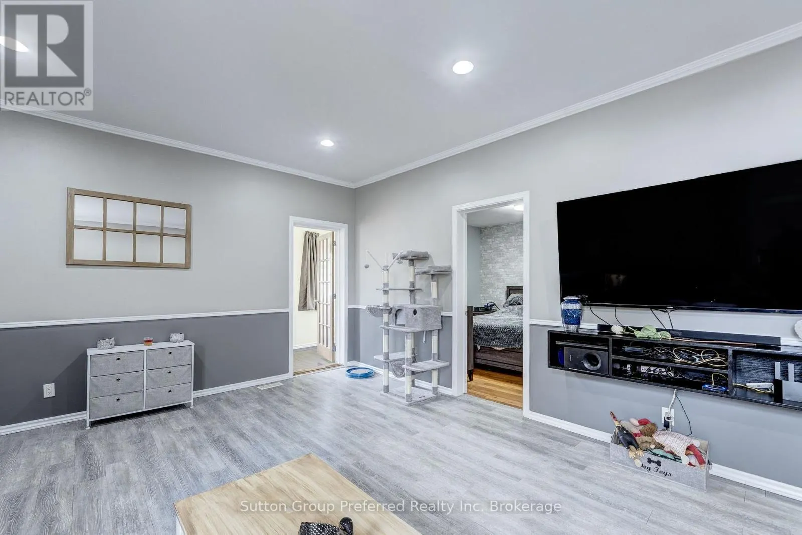 685744 MAIN STREET