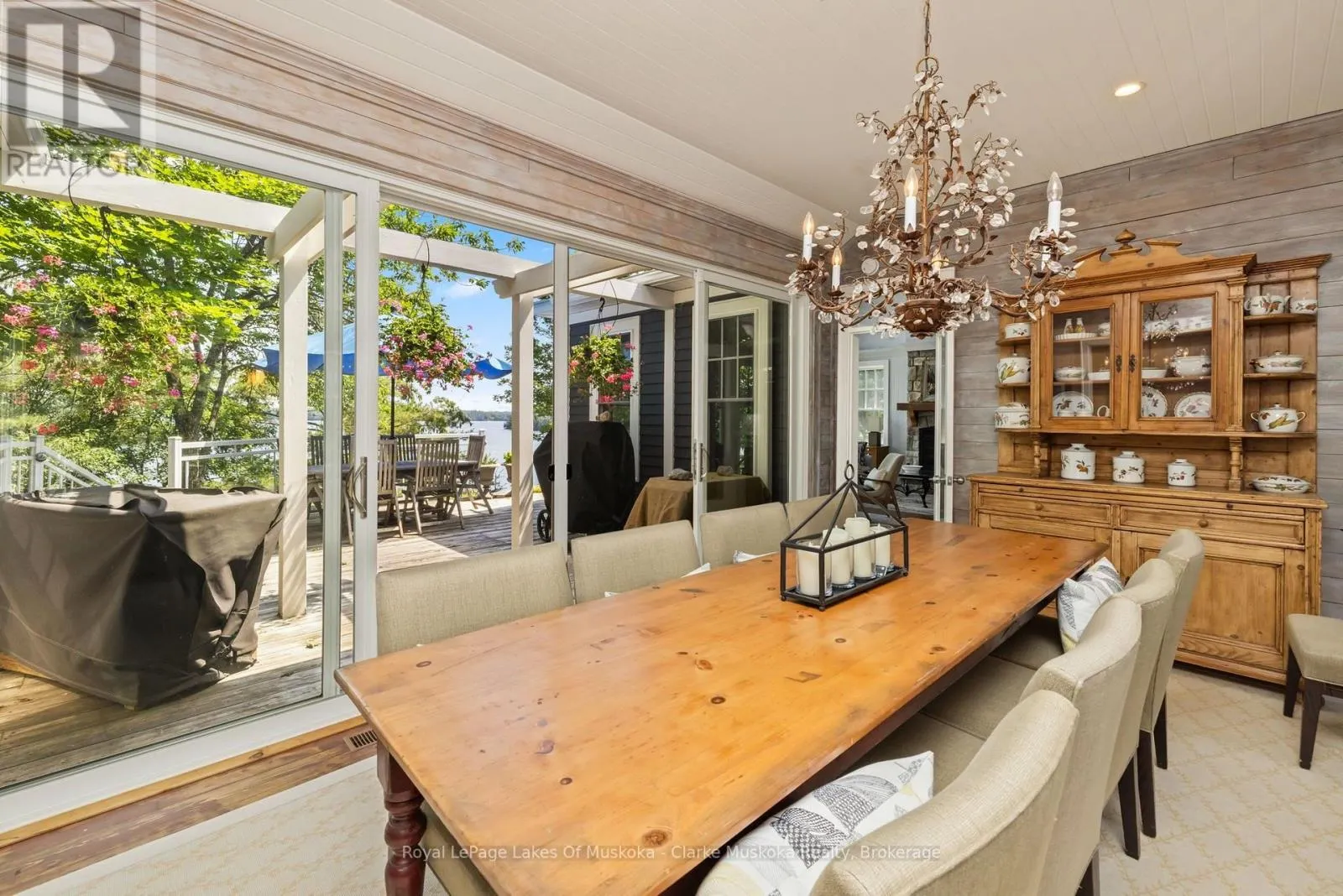 5 - 1019 BLUFF ROAD #5