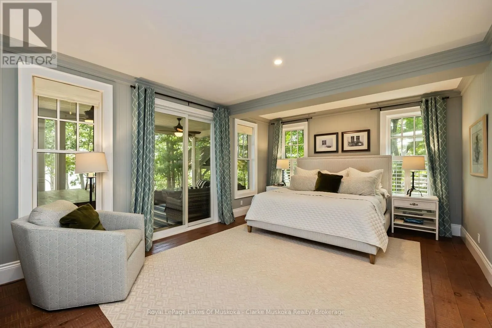 5 - 1019 BLUFF ROAD #5