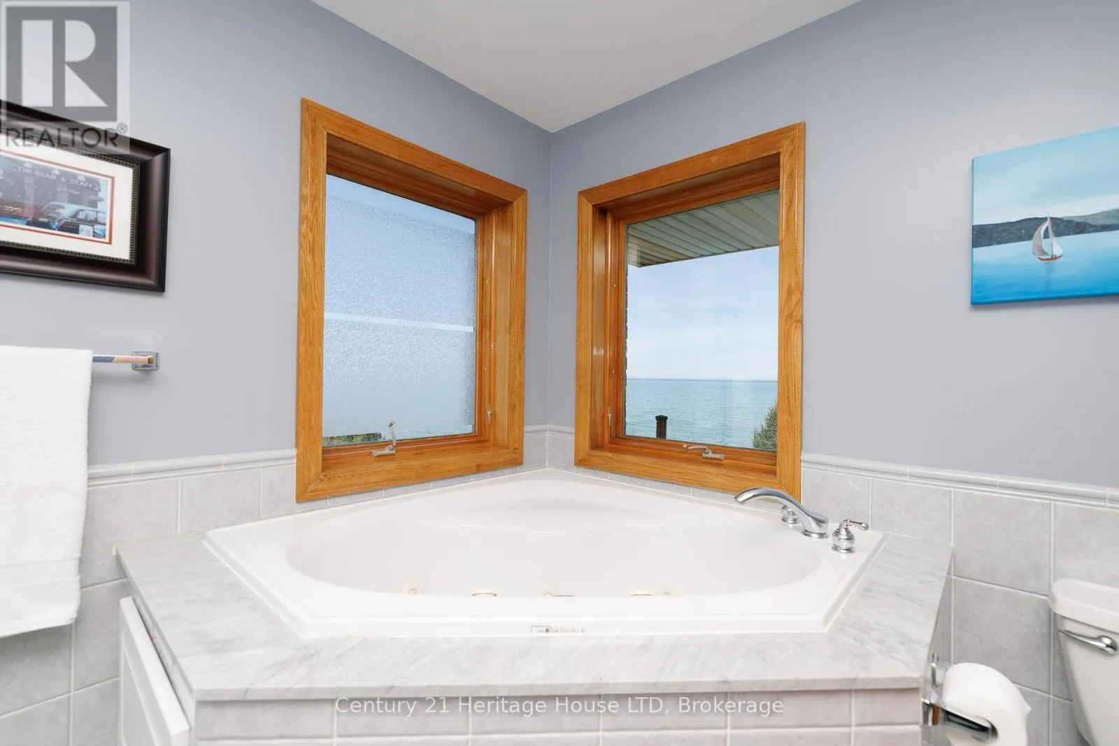 6 JACOB'S LANDING