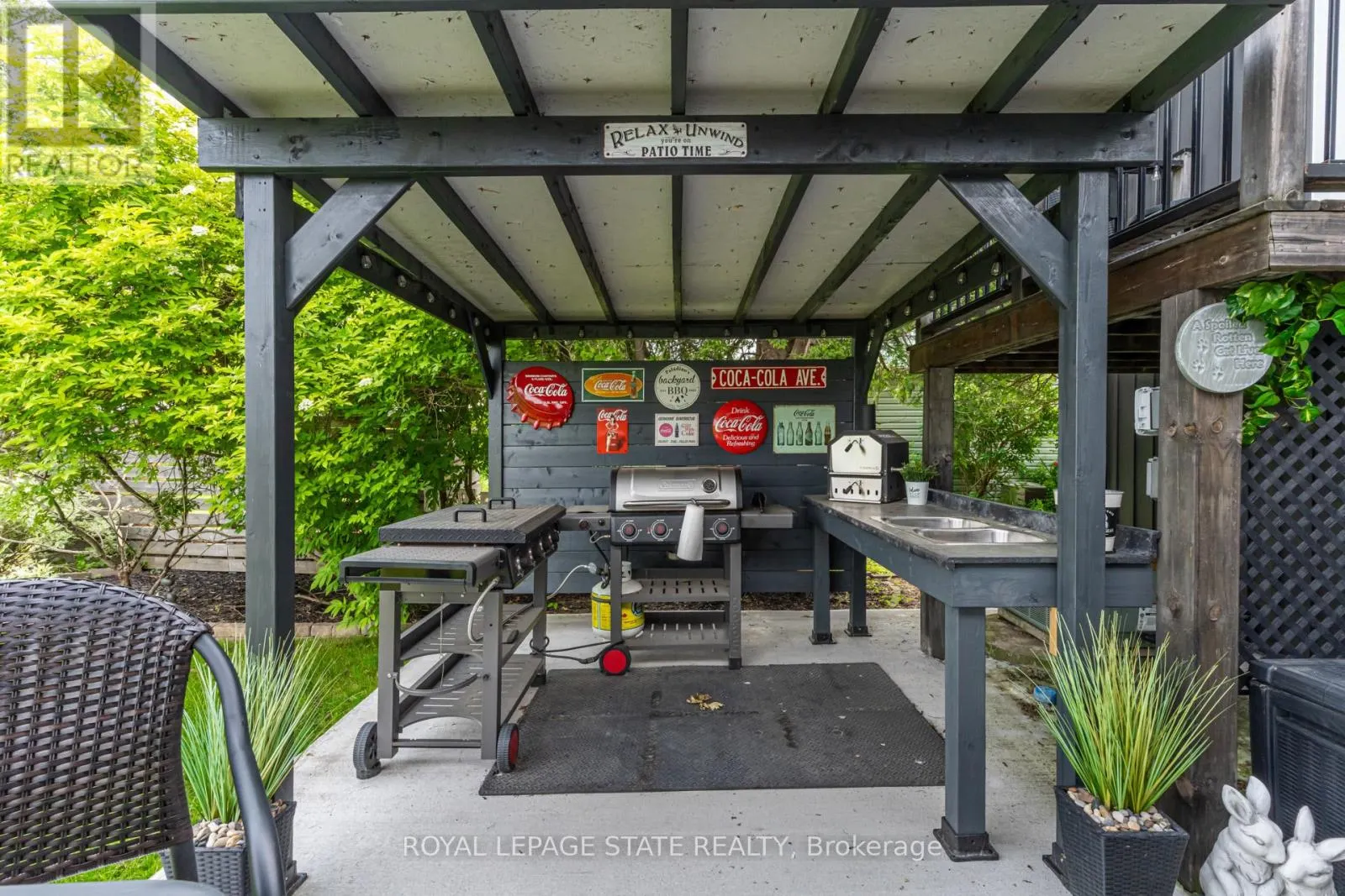 9056 AIRPORT ROAD
