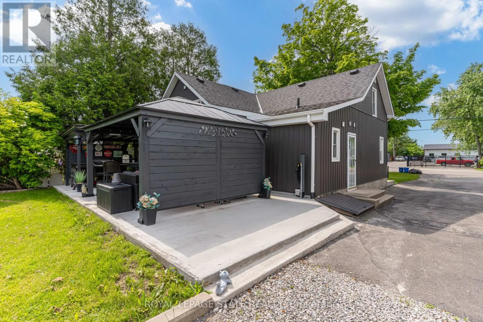 9056 AIRPORT ROAD