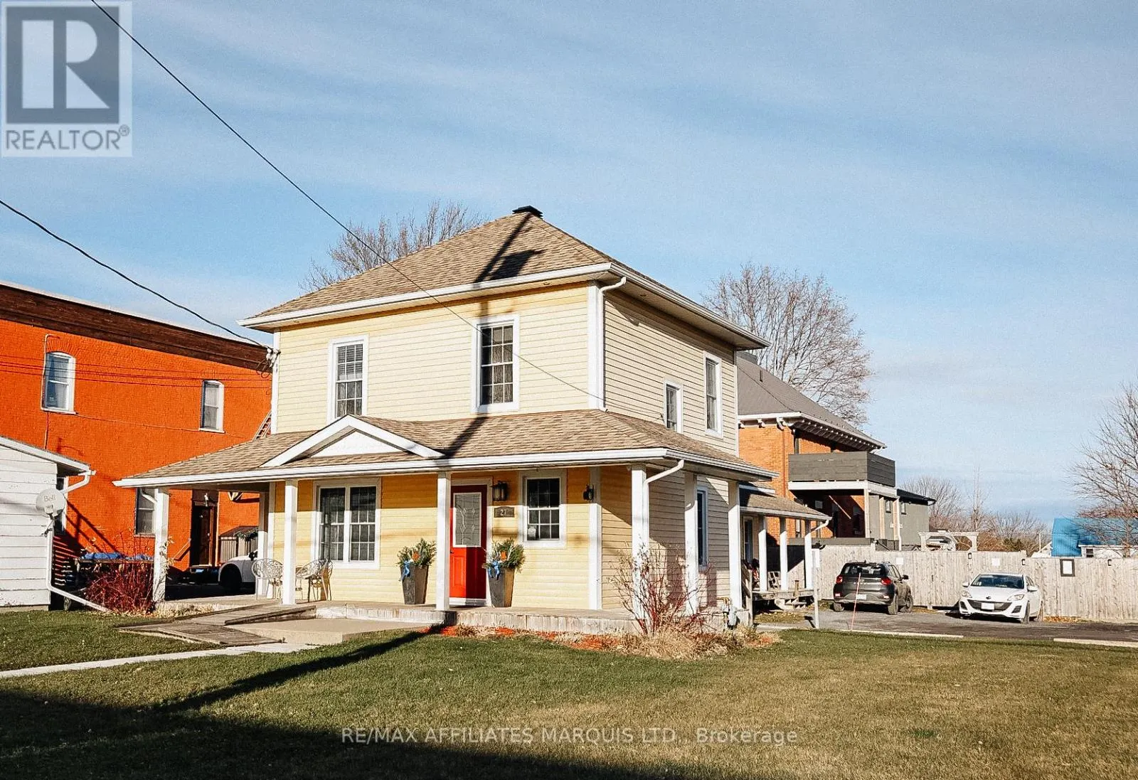 25-27 MAIN STREET N