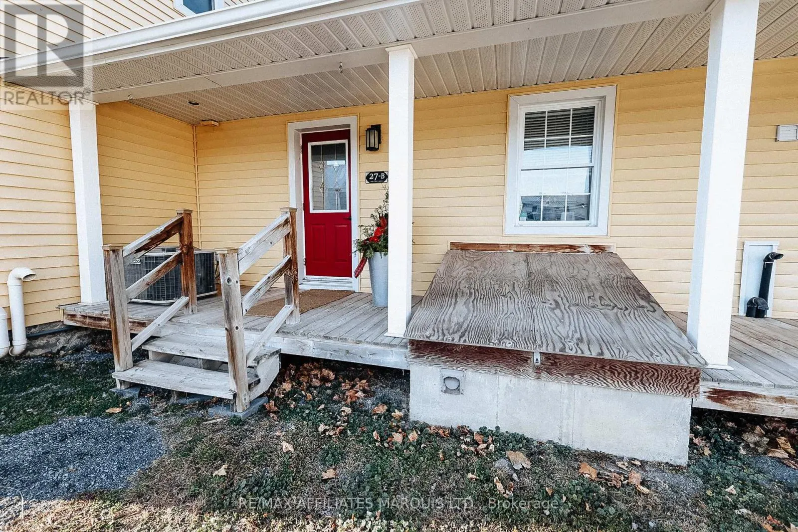 25-27 MAIN STREET N