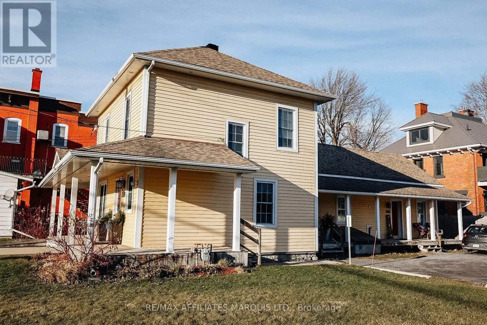 25-27 MAIN STREET N