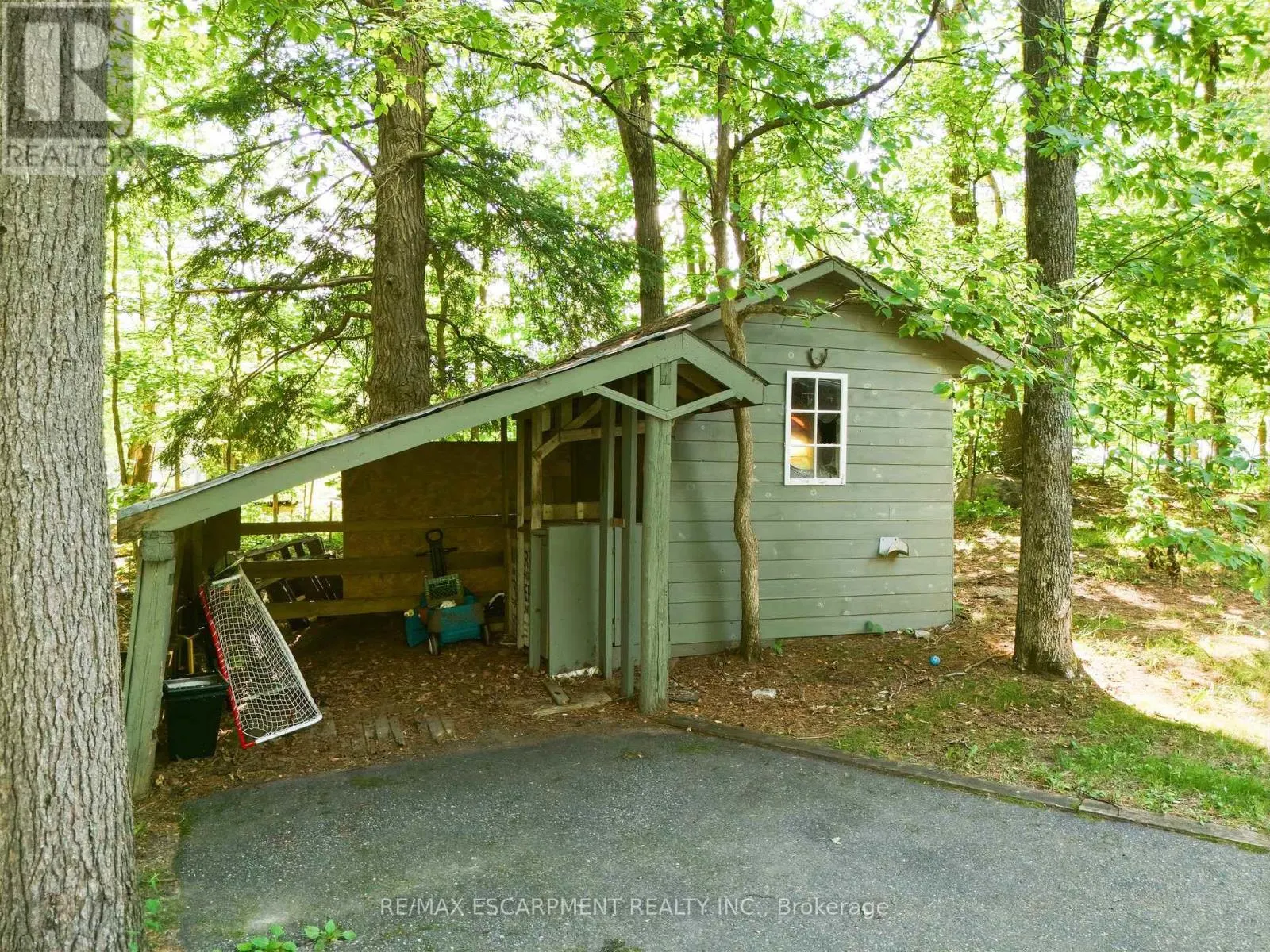 1060 GOLDEN BEACH ROAD