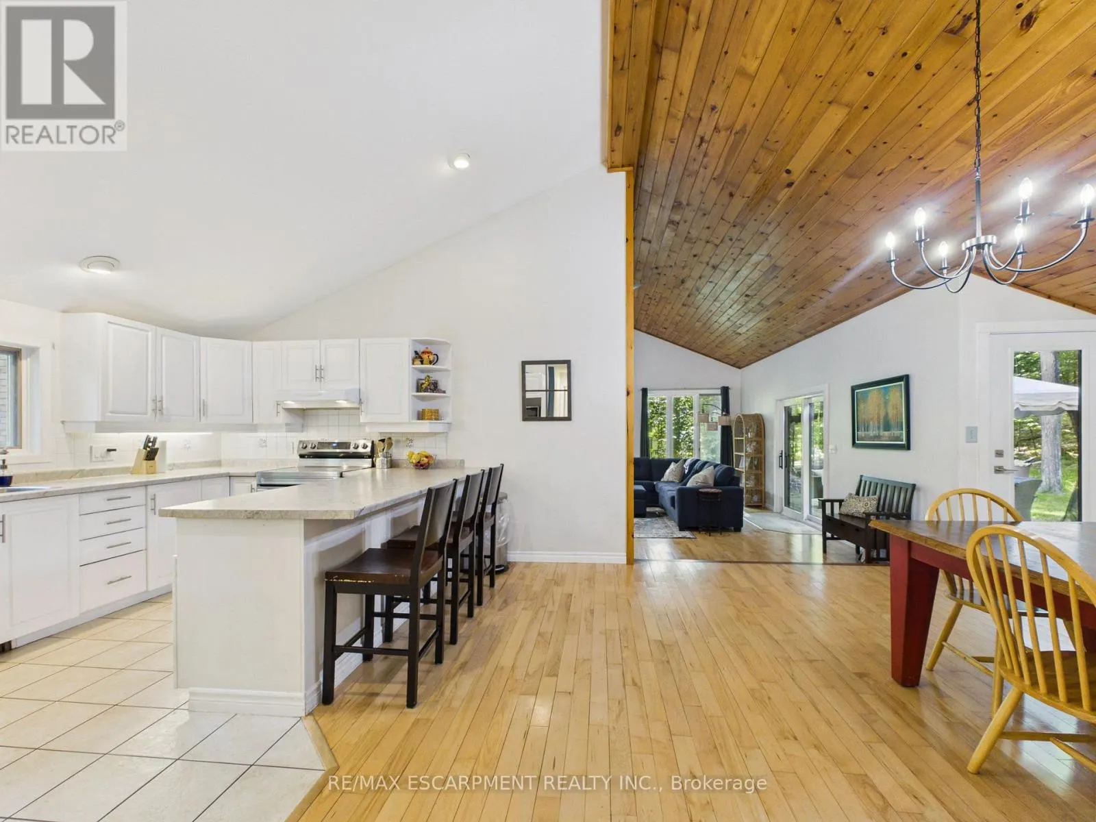 1060 GOLDEN BEACH ROAD