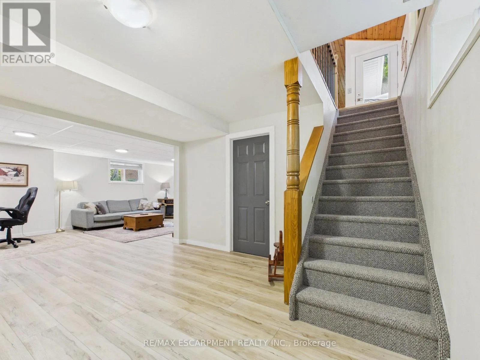 1060 GOLDEN BEACH ROAD