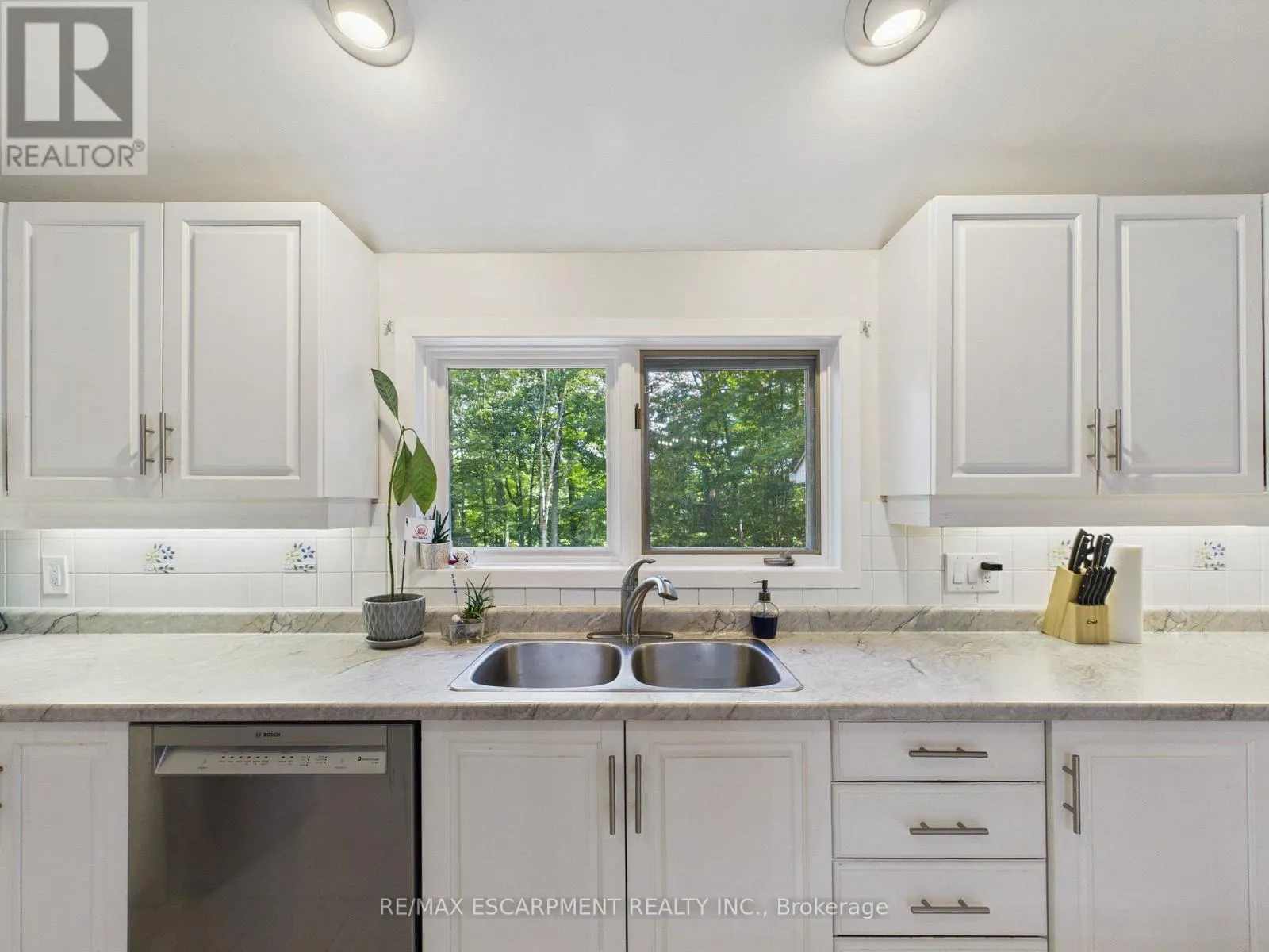 1060 GOLDEN BEACH ROAD