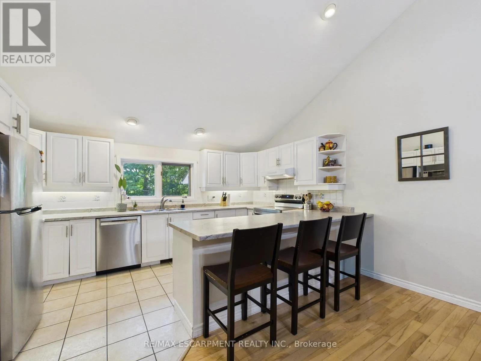 1060 GOLDEN BEACH ROAD
