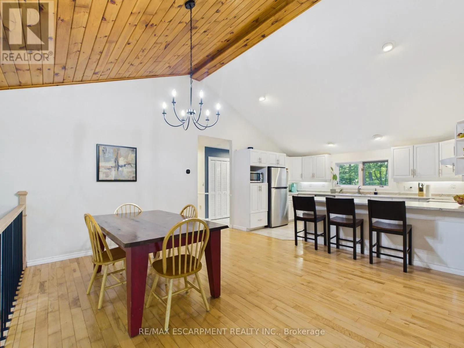 1060 GOLDEN BEACH ROAD