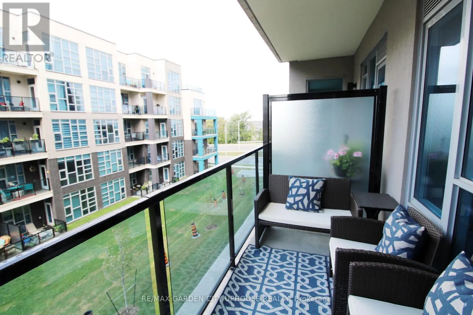 336 - 16 CONCORD PLACE #336