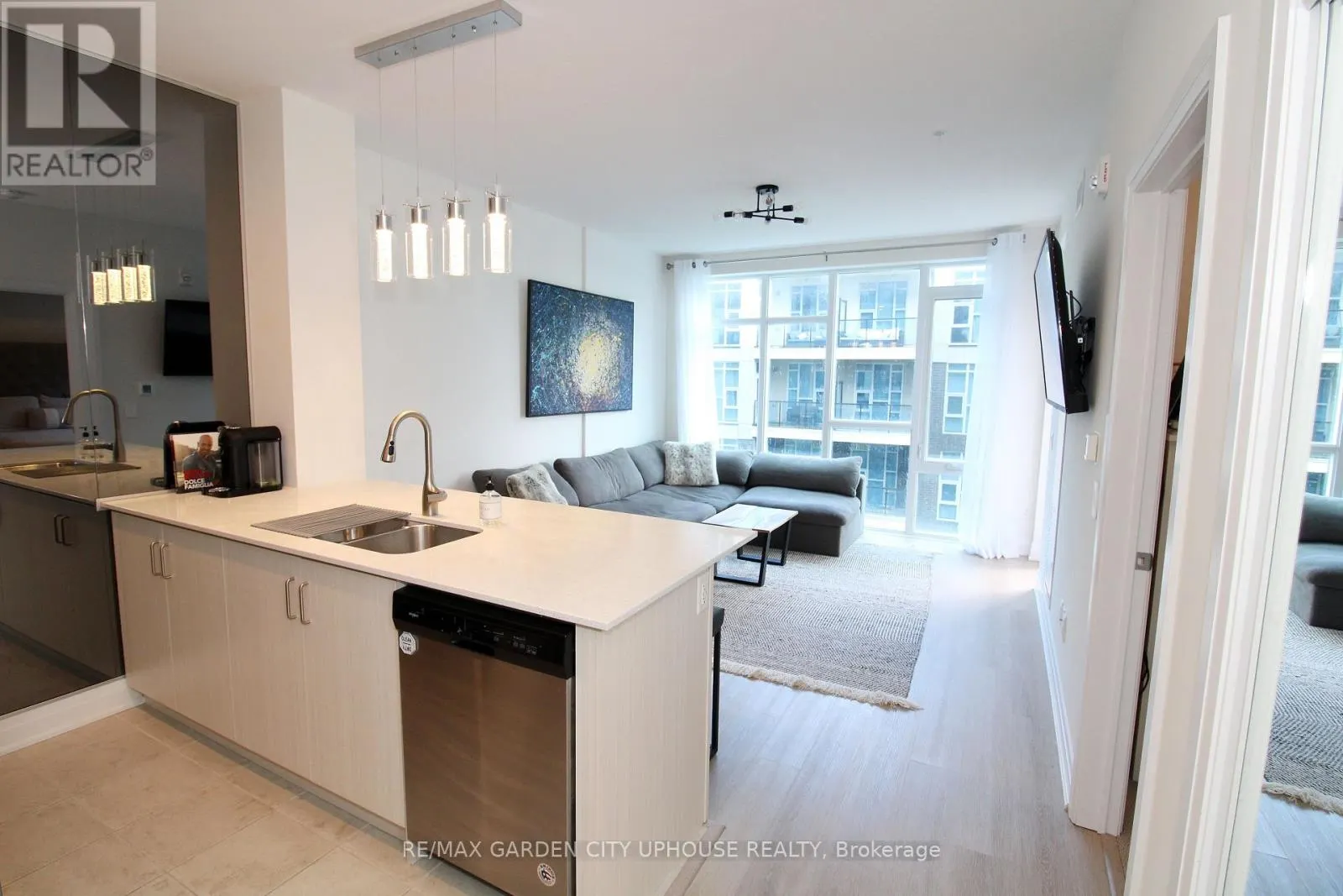 336 - 16 CONCORD PLACE #336