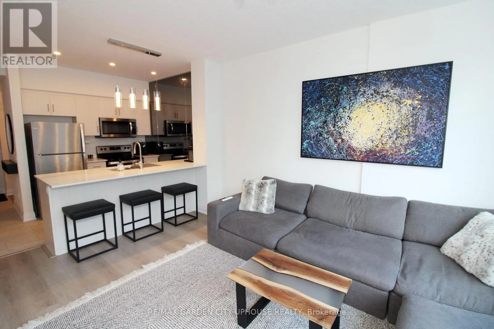 336 - 16 CONCORD PLACE #336