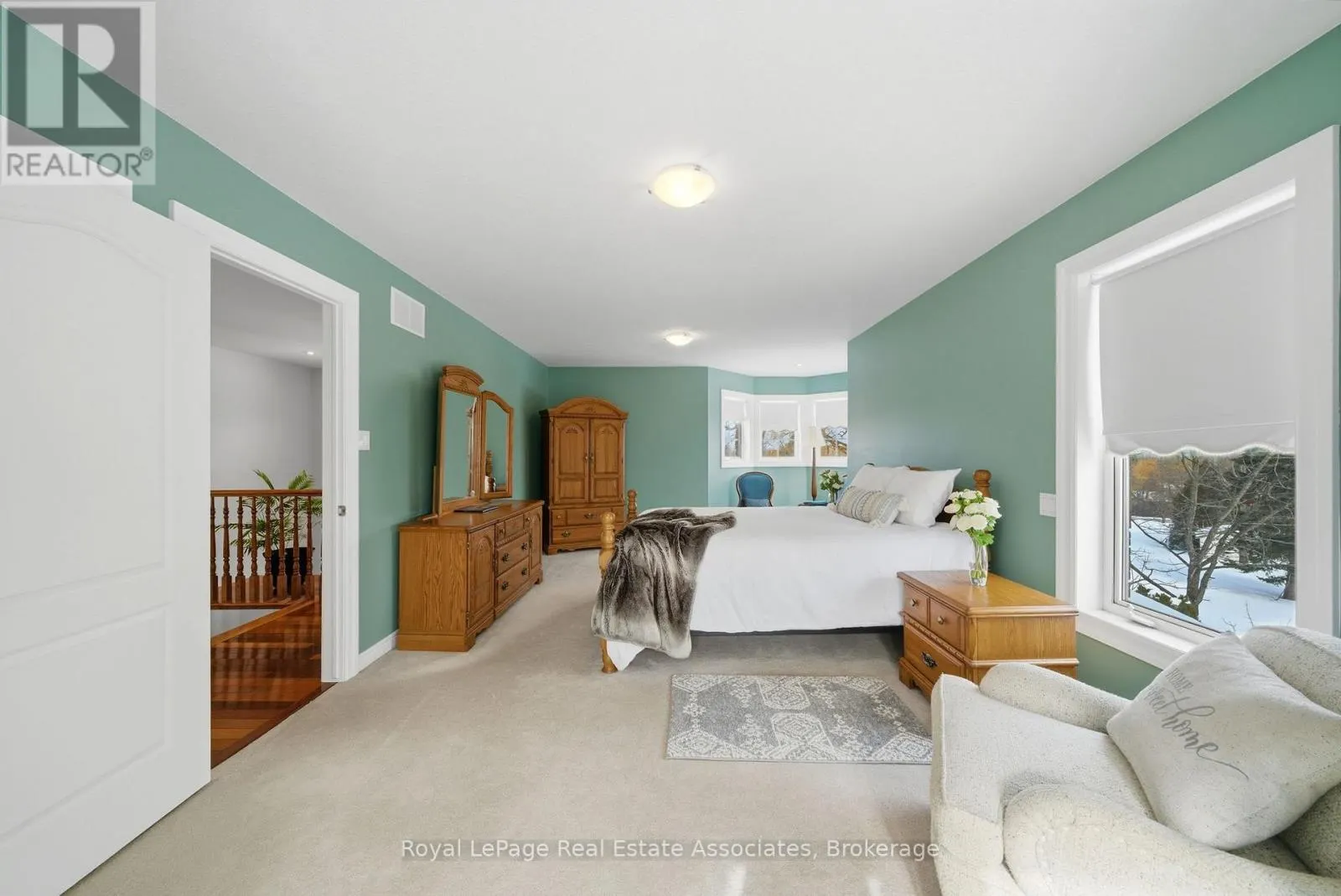86 RIDGE ROAD E
