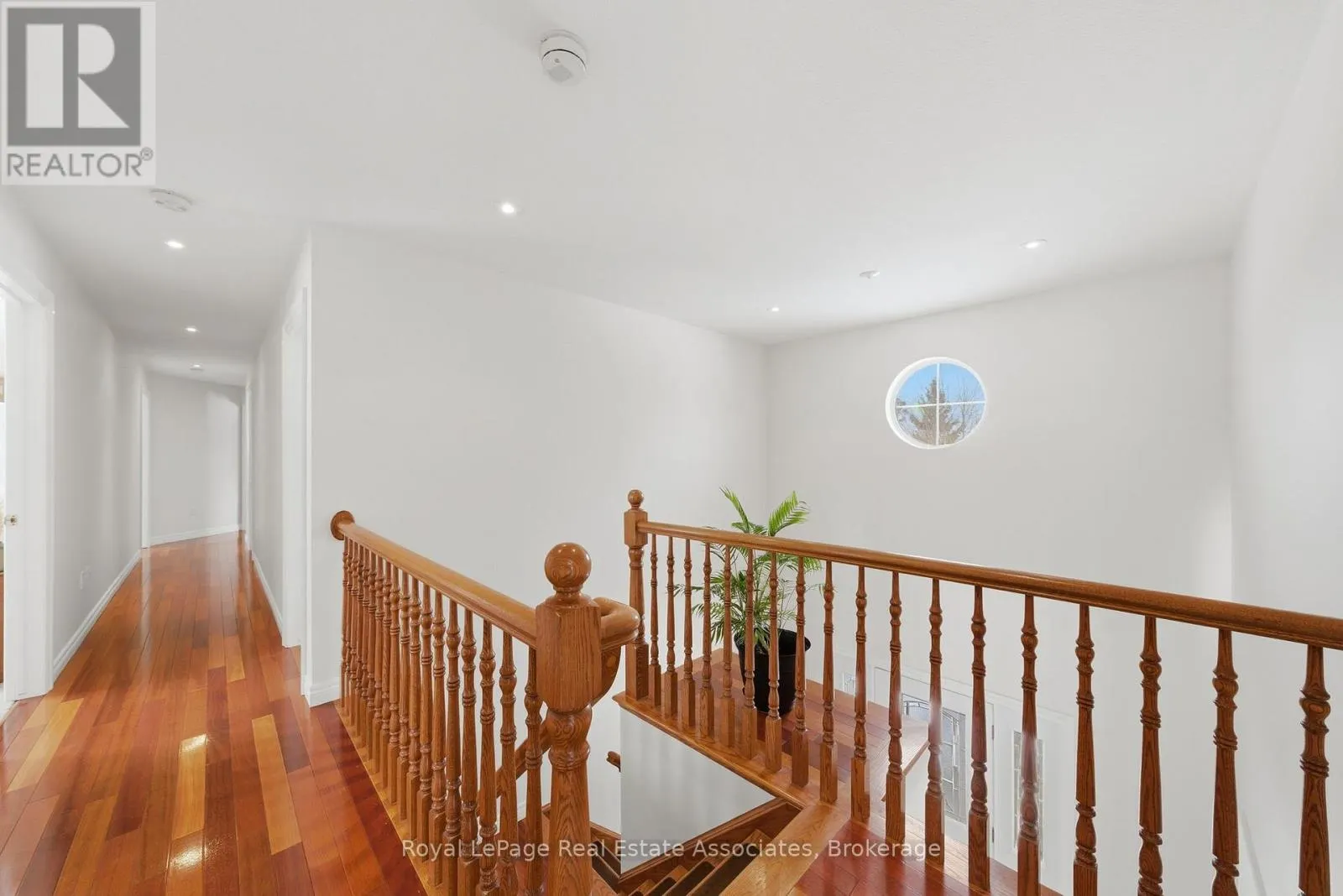 86 RIDGE ROAD E
