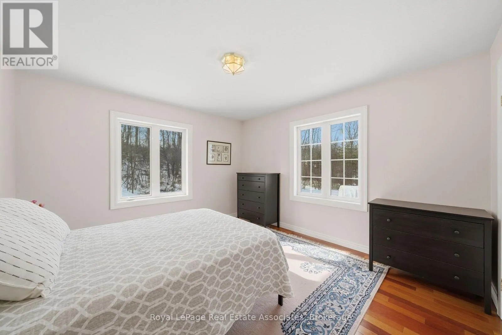 86 RIDGE ROAD E