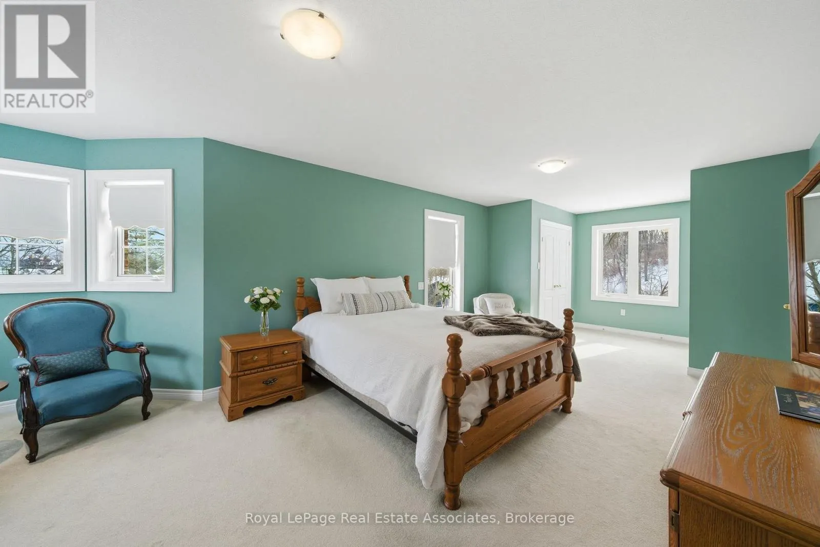 86 RIDGE ROAD E